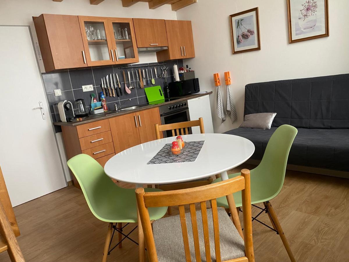 Apartman V Lesni Jablonec nad Nisou Dış mekan fotoğraf